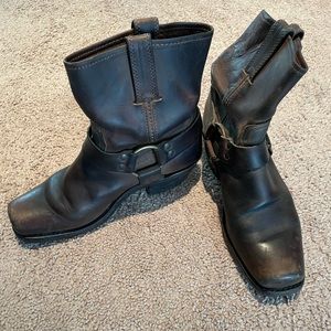 Frye Harness Boots Women’s Size 8.5